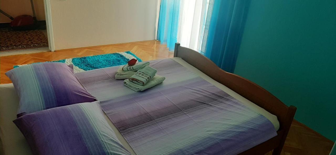 Apartment Vana Trogir Bagian luar foto