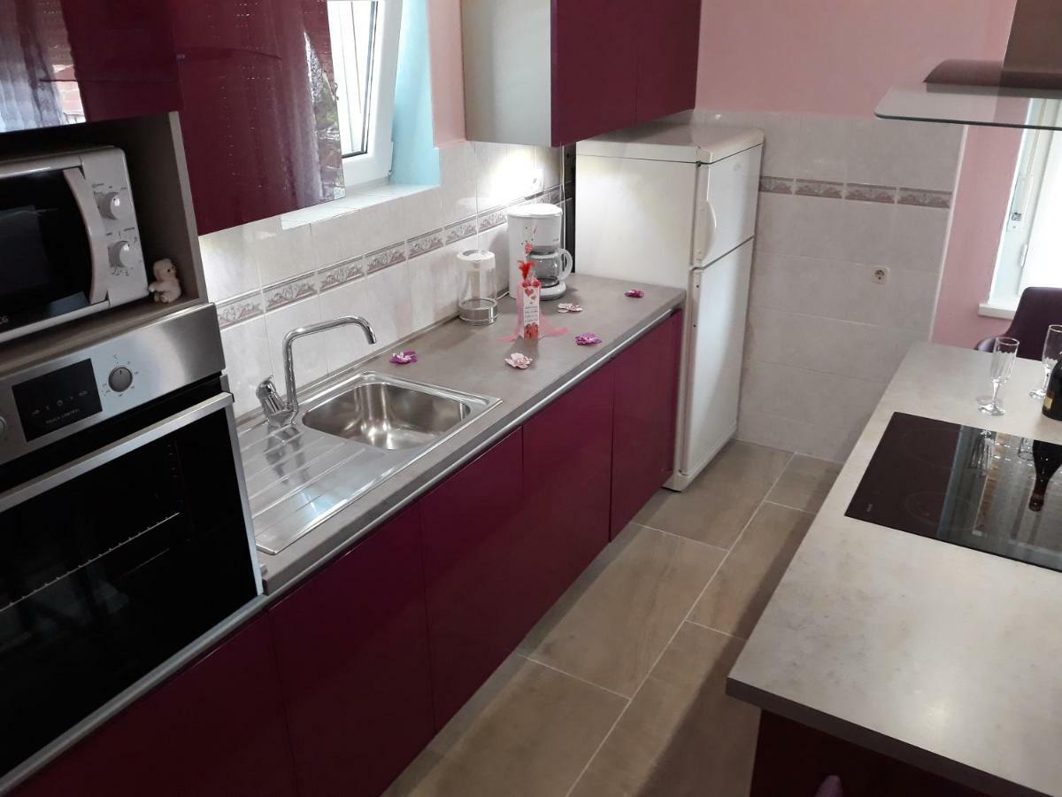 Apartment Vana Trogir Bagian luar foto