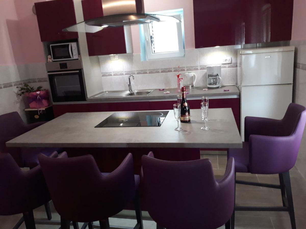 Apartment Vana Trogir Bagian luar foto